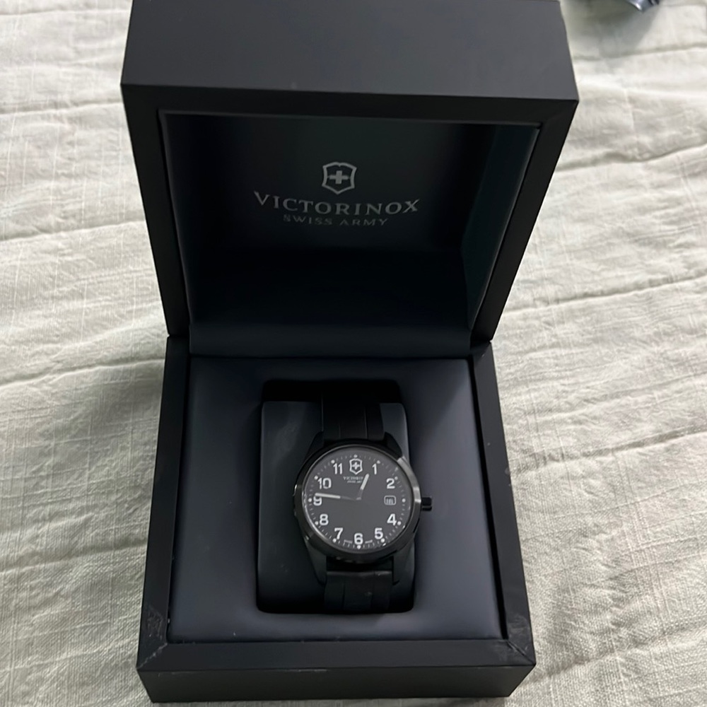 Victorinox swiss army men's watch black and white